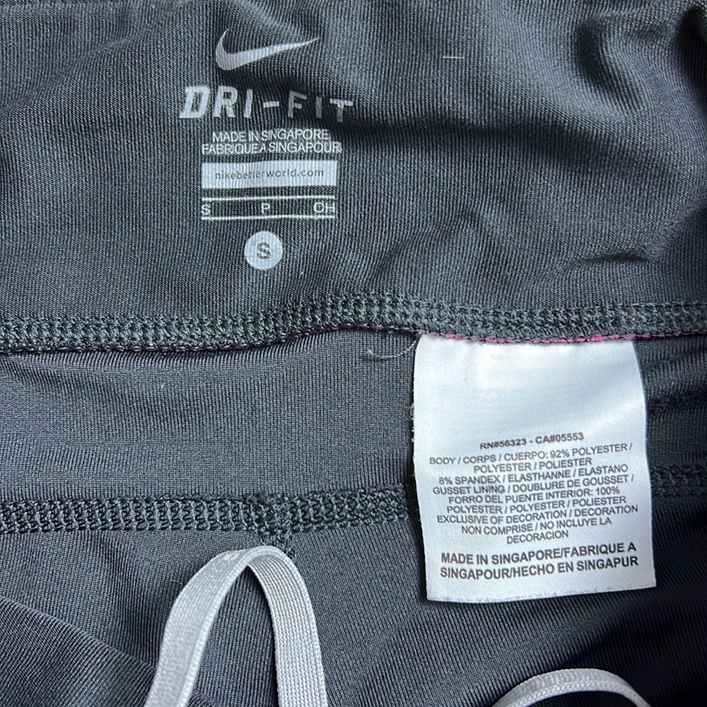 Nike Dri-Fit Capris - Picture 3 of 5